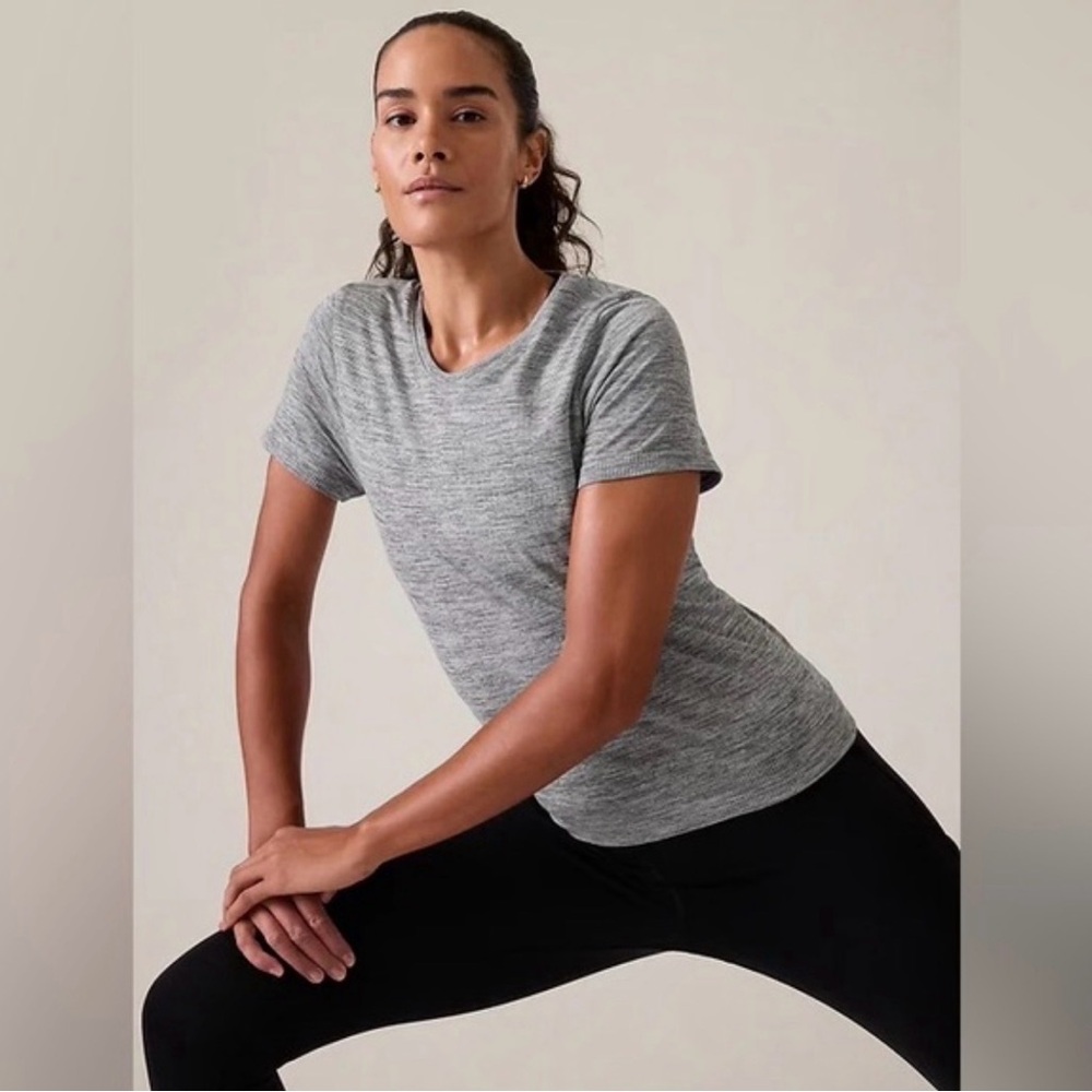 Athleta Heather Gray Short Sleeve Tee